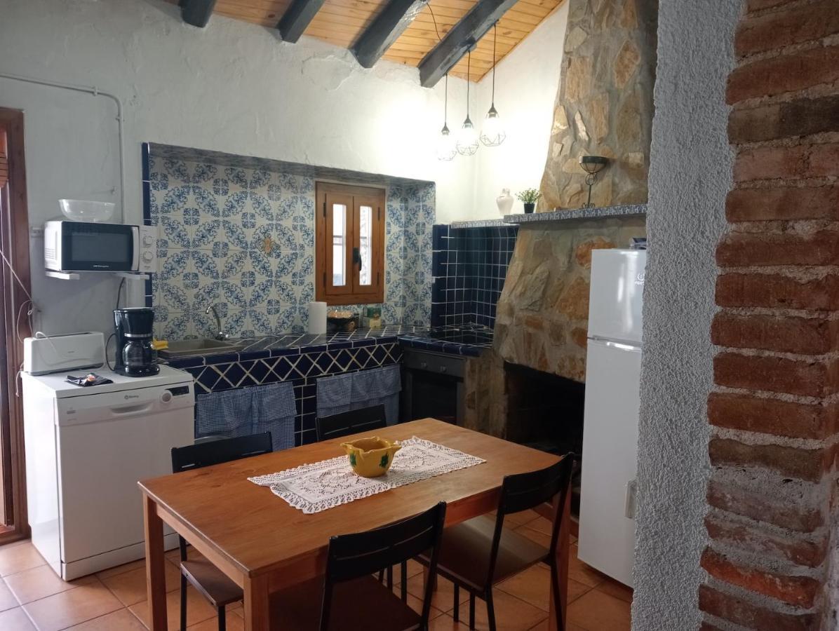 Alojamiento Familiar Con Chimenea - Alt Emporda Sant Climent Sescebes Exterior photo